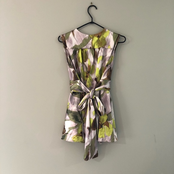 Vera Wang Top - Picture 4 of 8